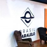 Adesivo na parede